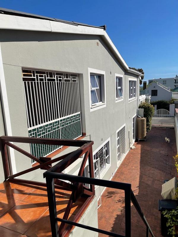 6 Bedroom Property for Sale in Gordons Bay Western Cape